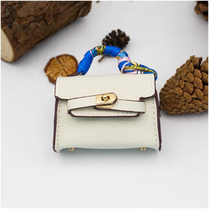 Mini Kelly – Keychain & AirPods Case