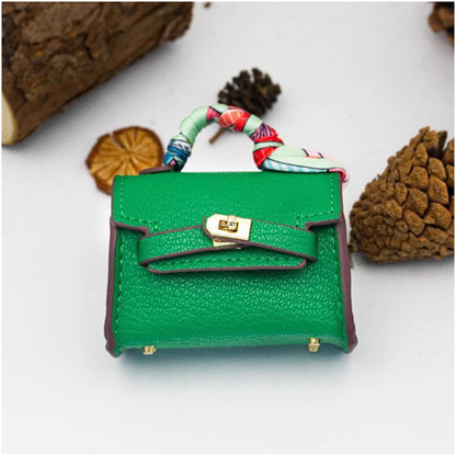 Mini Kelly – Keychain & AirPods Case