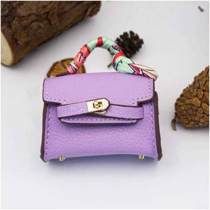 Mini Kelly – Keychain & AirPods Case